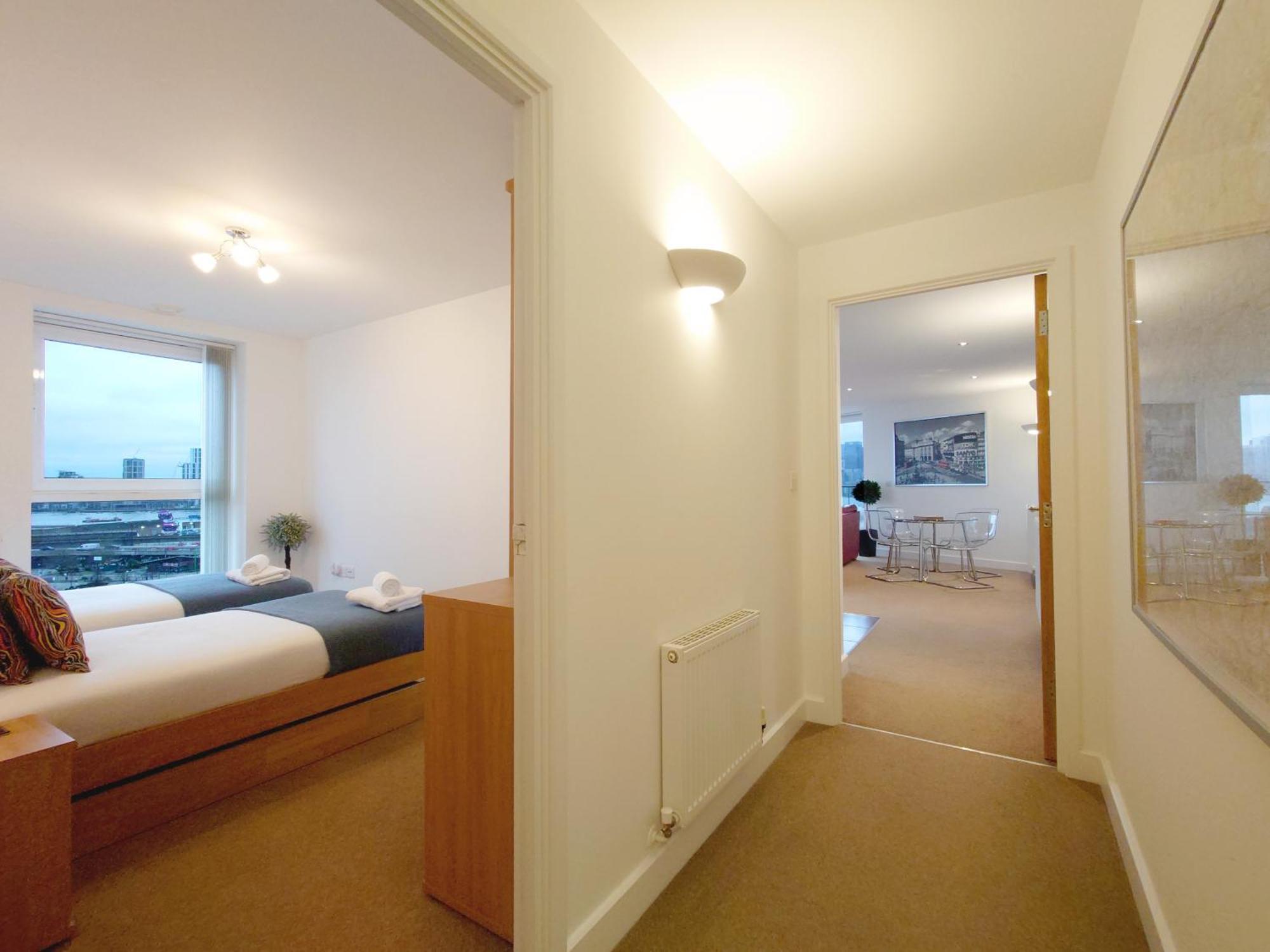 London Excel Stays - Three Bed Serviced Apartment Eksteriør billede