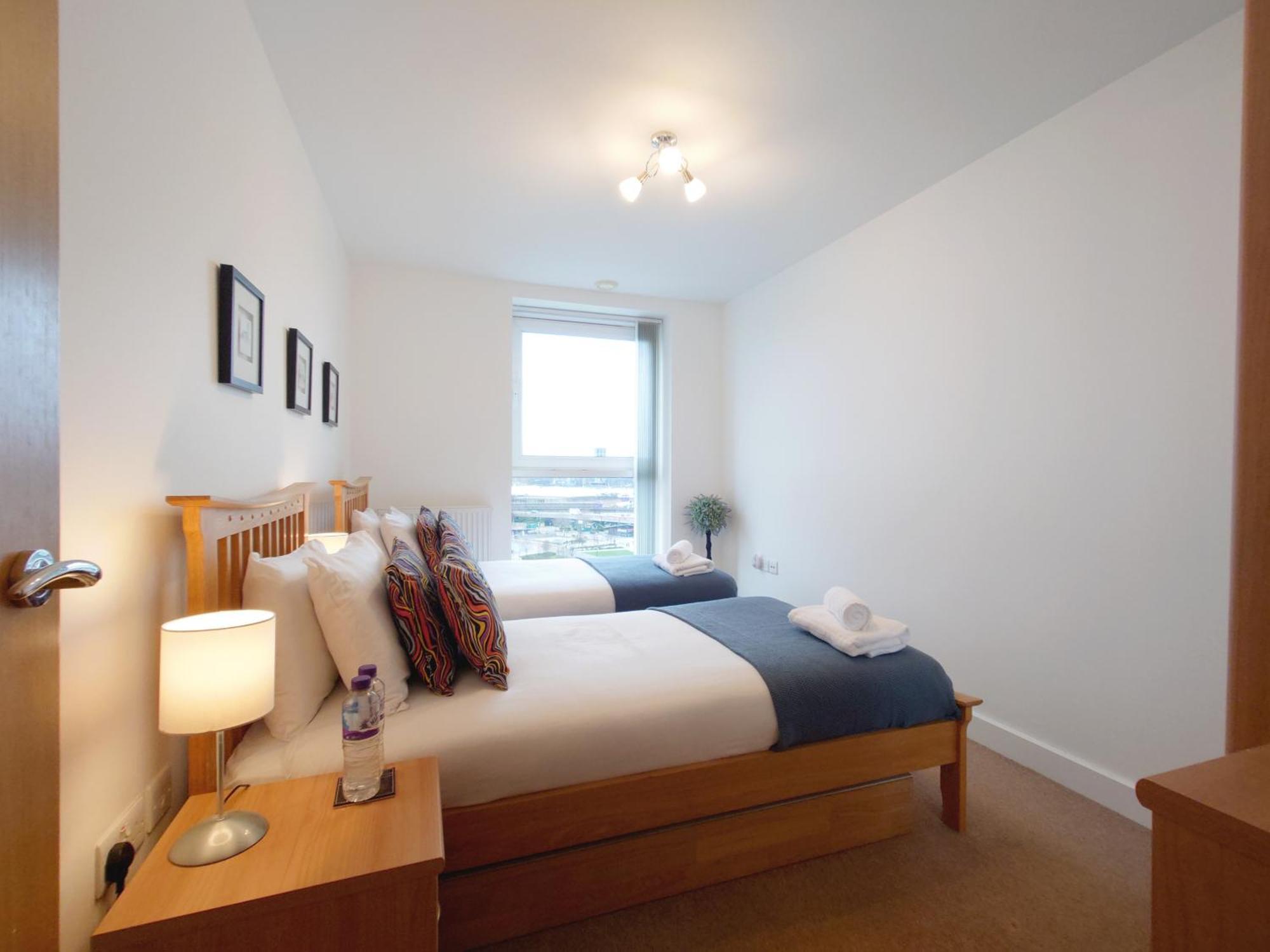London Excel Stays - Three Bed Serviced Apartment Eksteriør billede